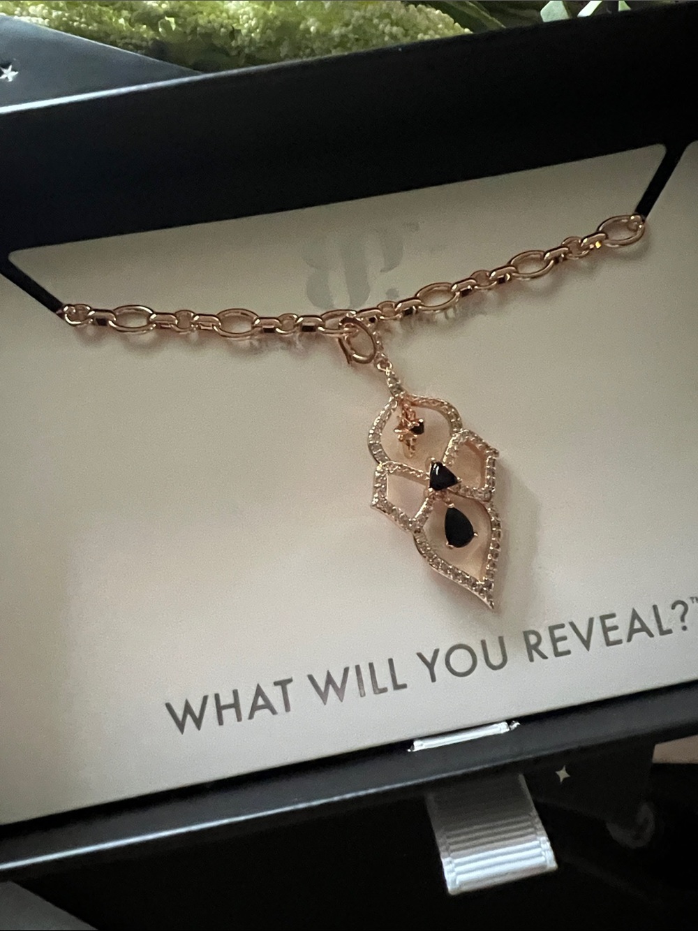 Bomb Party “stardust falls” necklace OBSIDIA
